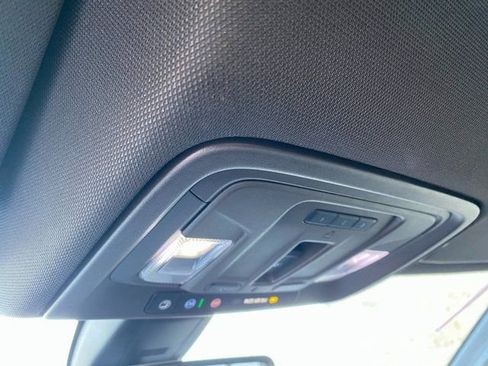 Used 2021 Chevrolet Silverado 1500 LTZ image 25