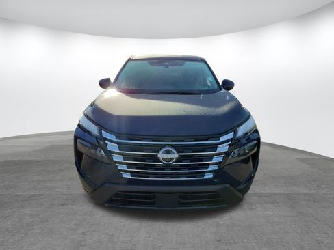 Used 2026 Nissan Rogue SV FWD image 2