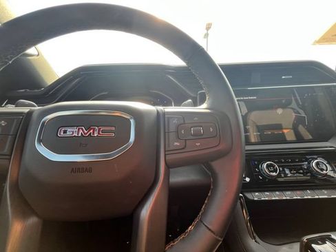 Used 2025 GMC Sierra 1500 AT4 w/ AT4 Premium Package AWD/4WD image 12