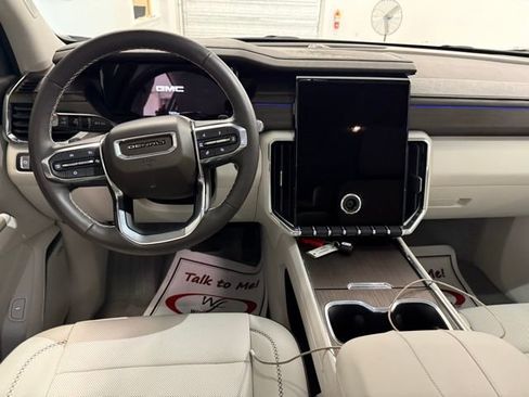 Used 2024 GMC Acadia Denali image 20