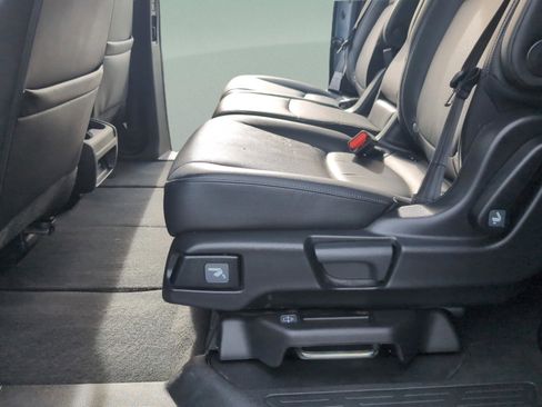 Used 2023 Honda Odyssey Touring image 34