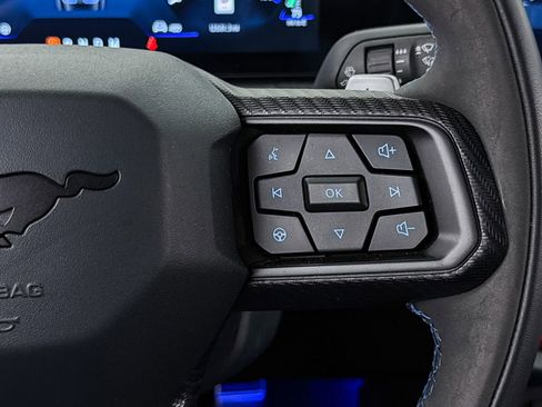 Used 2025 Ford Mustang Dark Horse image 5