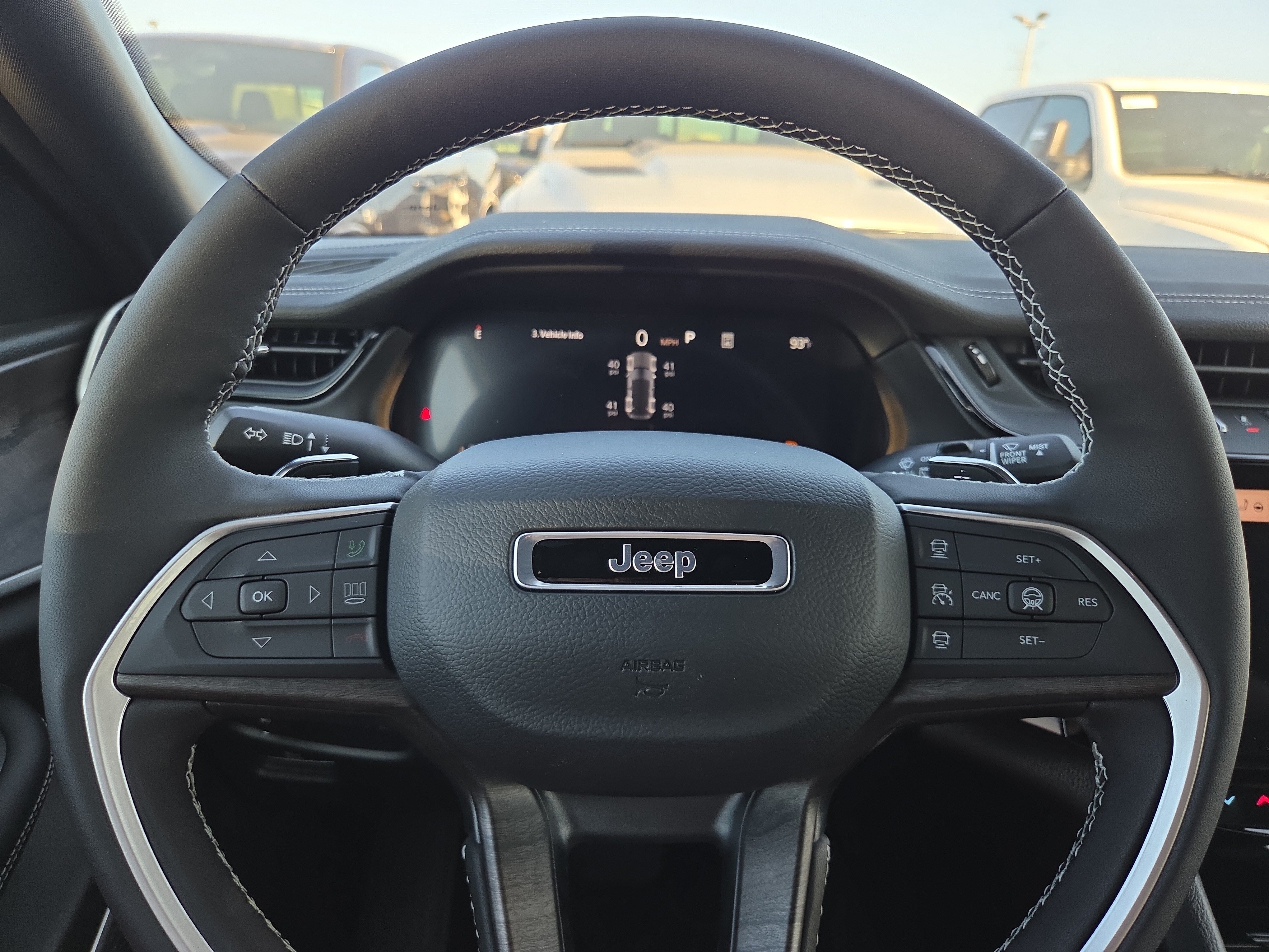 New 2027 Jeep Grand Cherokee Limited AWD/4WD image 9