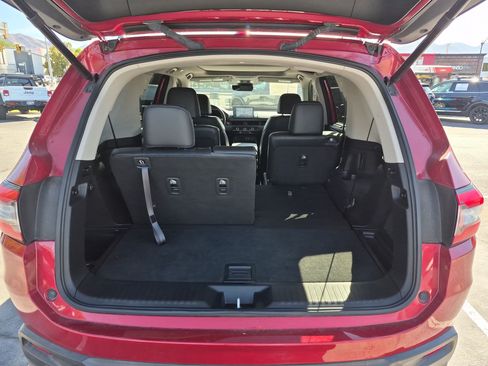 Used 2024 Honda Pilot Touring image 30