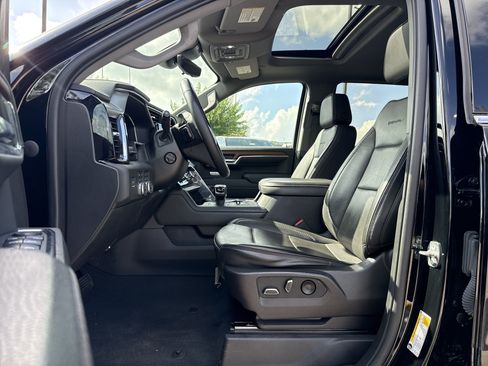 Used 2023 GMC Sierra 1500 Denali w/ Denali Reserve Package AWD/4WD image 9