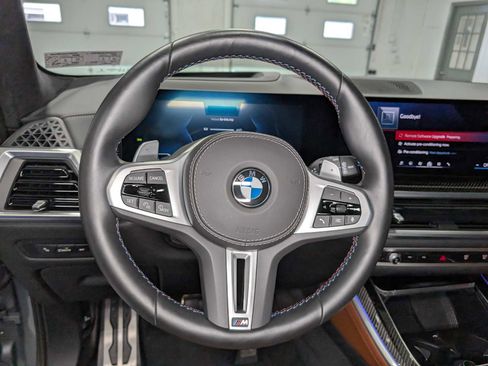 Used 2025 BMW X5 M60i AWD/4WD image 39