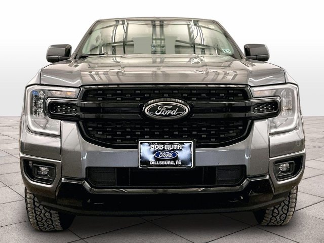 Used 2025 Ford Ranger XLT w/ Black Appearance Package AWD/4WD image 3
