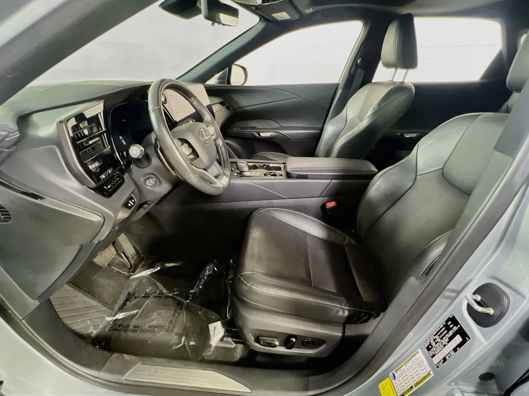 Used 2023 Lexus RX 350 Premium Plus w/ Accessory Package AWD/4WD image 21