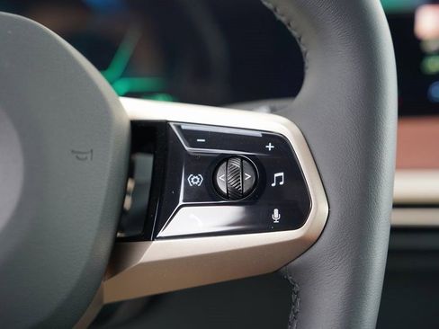 New 2026 BMW iX xDrive60 image 36