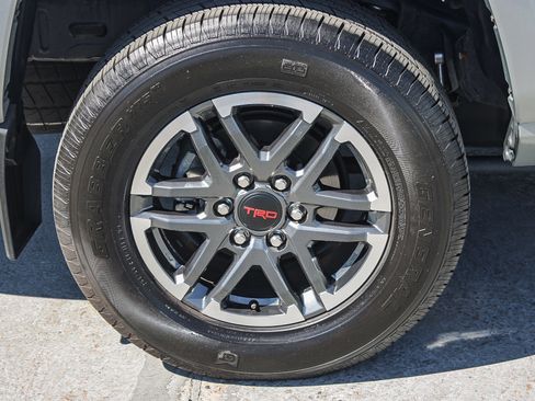 Used 2024 Toyota Tacoma TRD Sport w/ TRD Sport Upgrade Package image 12