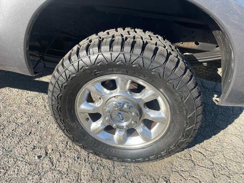 Used 2011 Ford F250 Lariat w/ Lariat Ultimate Pkg image 6