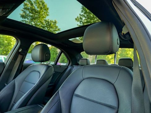 Used 2018 Mercedes-Benz C 300 4MATIC Sedan image 24