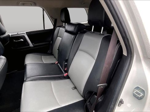 Used 2019 Toyota 4Runner SR5 Premium AWD/4WD image 19