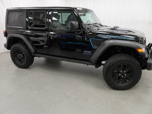 Used 2023 Jeep Wrangler Unlimited Rubicon 4xe AWD/4WD image 11
