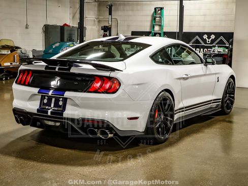 Used 2020 Ford Mustang Shelby GT500 w/ Technology Package RWD image 8