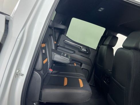 Used 2025 GMC Sierra 1500 AT4 image 29