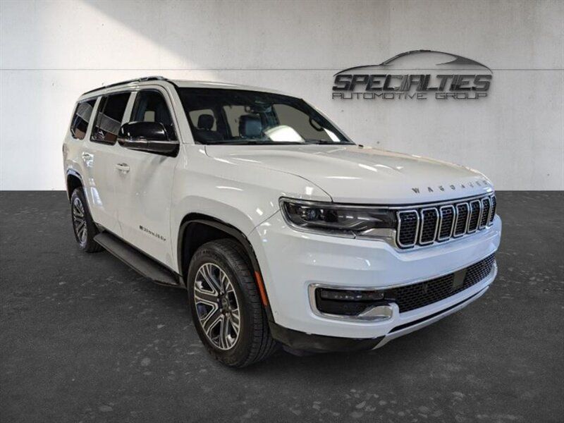 Used 2025 Jeep Wagoneer Series II w/ 8-Passenger Seating Package AWD/4WD image 1