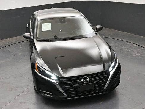 Used 2024 Nissan Altima 2.5 SV image 22