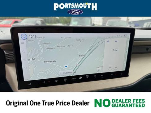 New 2025 Ford Maverick Lariat w/ 4K Tow Package image 8