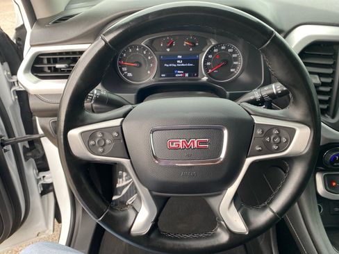 Used 2023 GMC Acadia SLT AWD/4WD image 8