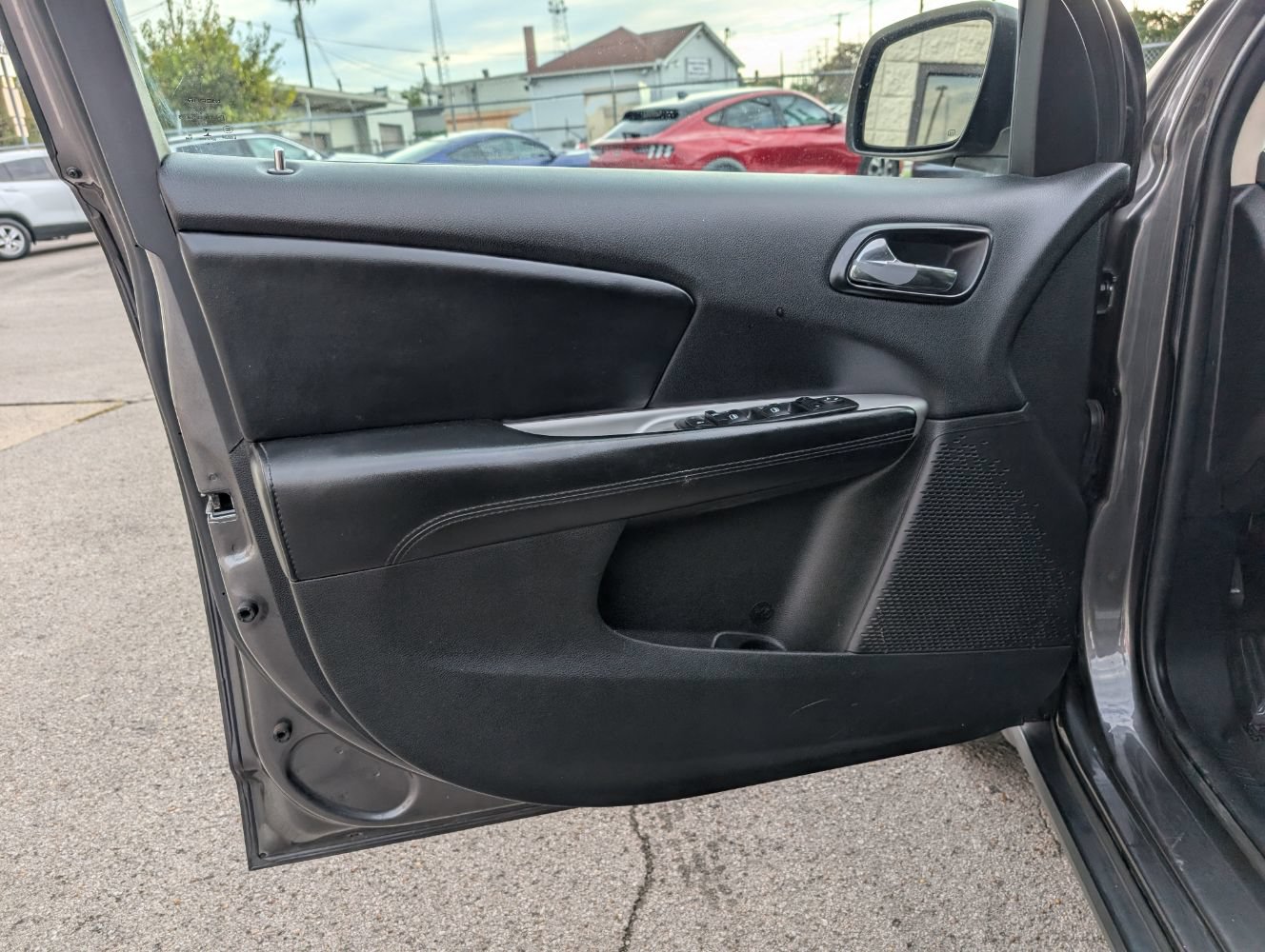 Used 2016 Dodge Journey SE w/ Flexible Seating Group FWD image 12