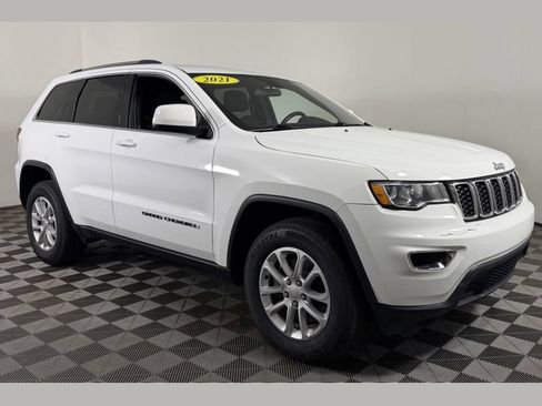 Used 2021 Jeep Grand Cherokee Laredo AWD/4WD image 1