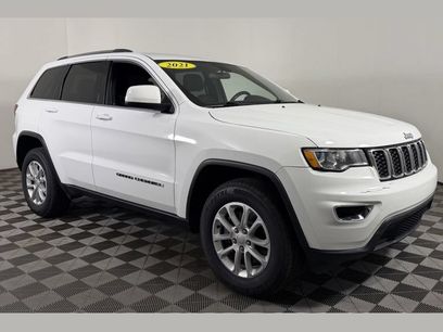 Used 2021 Jeep Grand Cherokee Laredo