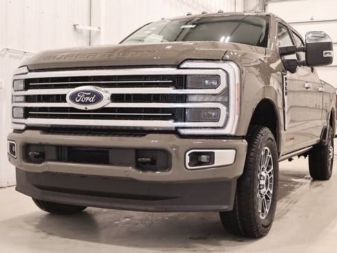 New 2026 Ford F350 Platinum w/ Platinum Plus Package image 4