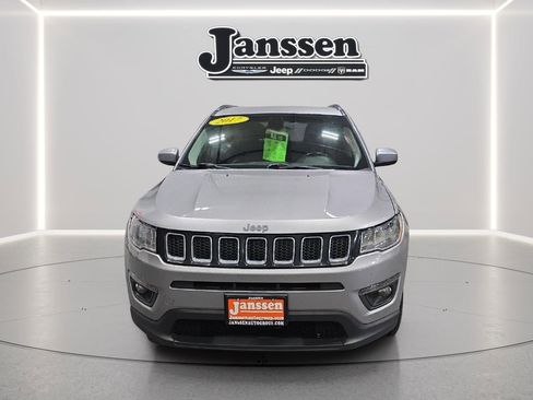 Used 2017 Jeep Compass Latitude w/ Safe & Security Group image 7