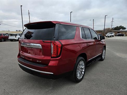 Certified 2023 GMC Yukon SLT w/ SLT Premium Package image 5