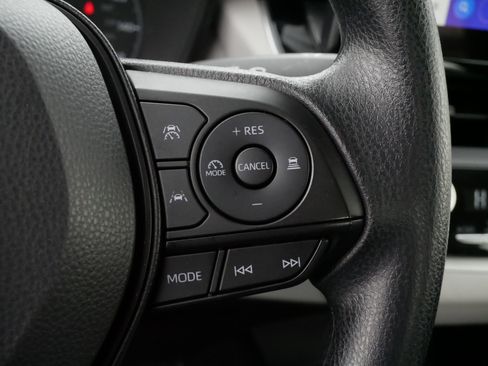 Certified 2025 Toyota Corolla LE w/ Convenience Package image 25