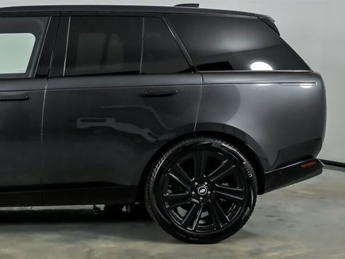 Used 2023 Land Rover Range Rover SE AWD/4WD image 6