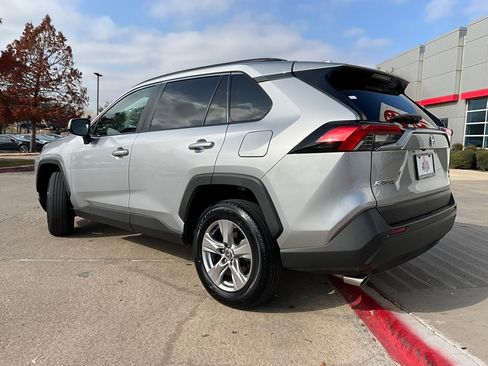 Used 2025 Toyota RAV4 XLE image 8