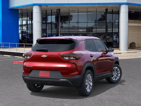 New 2026 Chevrolet TrailBlazer LS w/ LS Convenience Package FWD image 4
