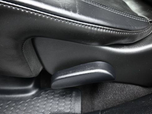 Used 2020 Dodge Durango R/T w/ Blacktop Package AWD/4WD image 31