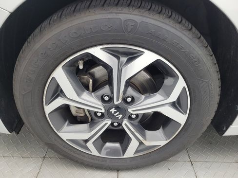 Used 2019 Kia Forte LXS FWD image 31