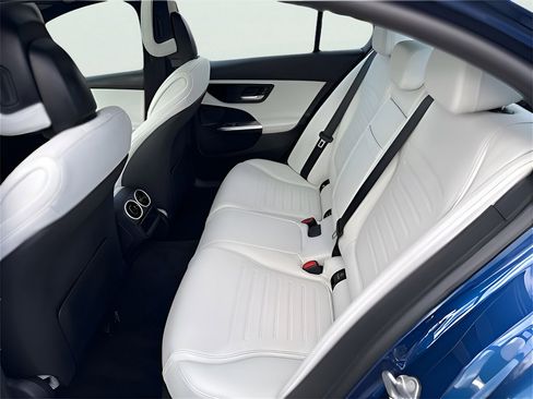 Certified 2023 Mercedes-Benz C 300 4MATIC Sedan image 23
