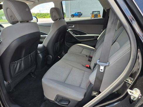 Used 2018 Hyundai Santa Fe SE AWD/4WD image 8