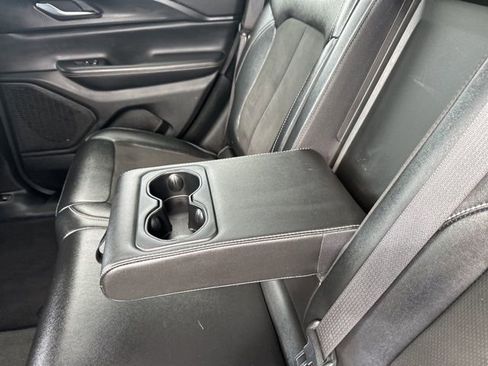 Used 2024 Jeep Grand Cherokee Altitude image 25