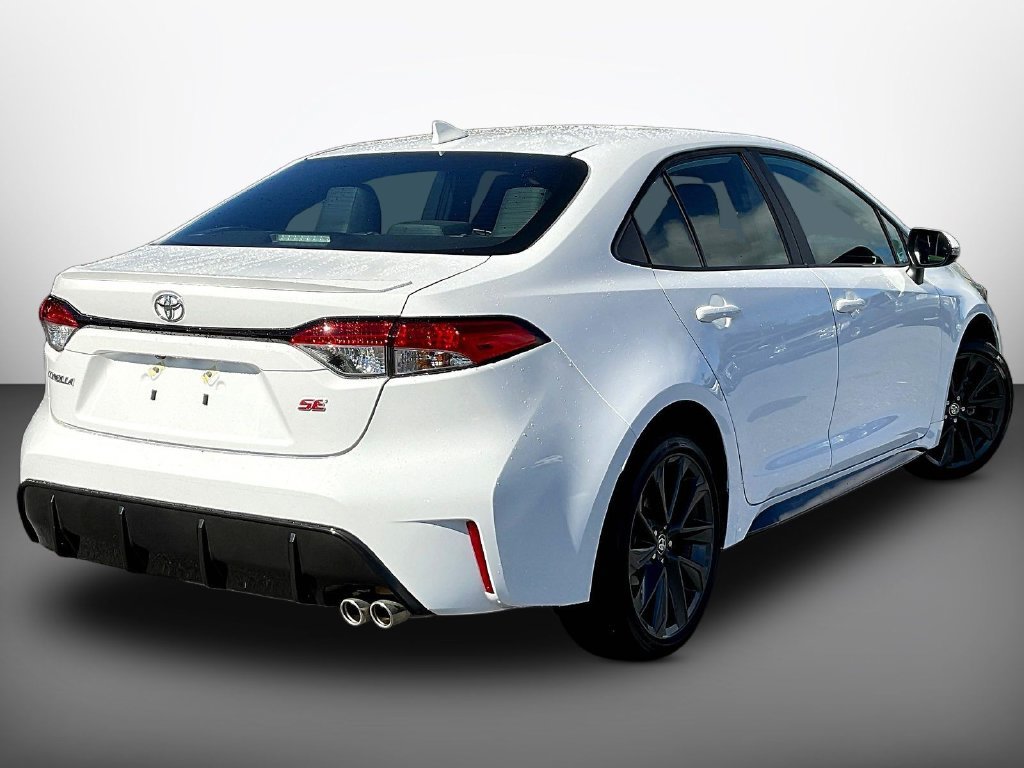 Used 2026 Toyota Corolla SE FWD image 6