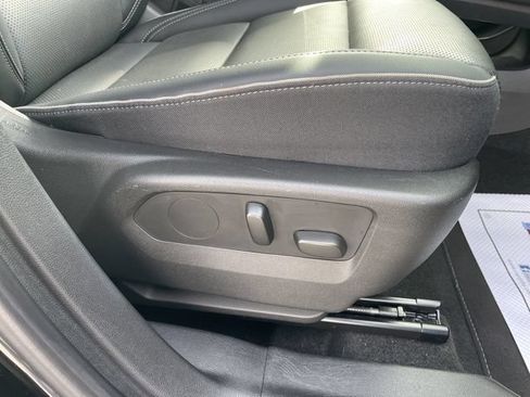 Used 2023 Buick Envision Essence FWD image 15