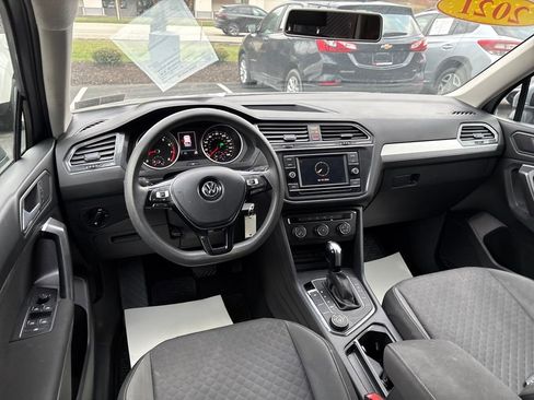 Used 2021 Volkswagen Tiguan S image 8
