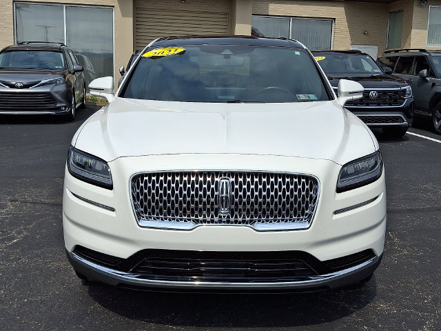 Used 2021 Lincoln Nautilus Reserve AWD/4WD image 2