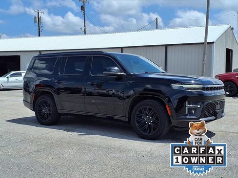 Used 2026 Jeep Grand Wagoneer Limited AWD/4WD image 23
