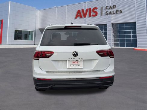 Used 2024 Volkswagen Tiguan Wolfsburg Edition image 9