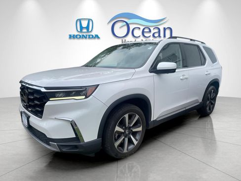 Used 2023 Honda Pilot Elite image 1