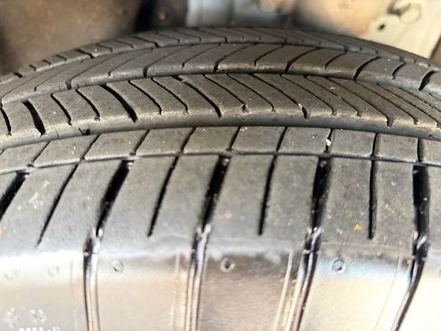 Used 2022 Ford Mustang Mach-E Select image 38