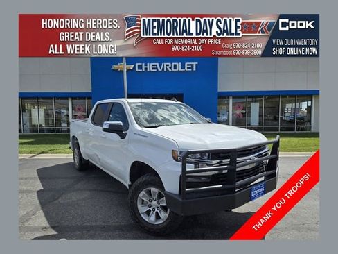 Used 2020 Chevrolet Silverado 1500 LT w/ Convenience Package AWD/4WD image 1