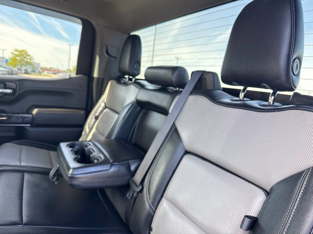 Used 2022 Chevrolet Silverado 1500 RST AWD/4WD image 14