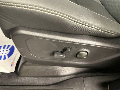 New 2026 RAM 1500 4x4 Crew Cab image 21